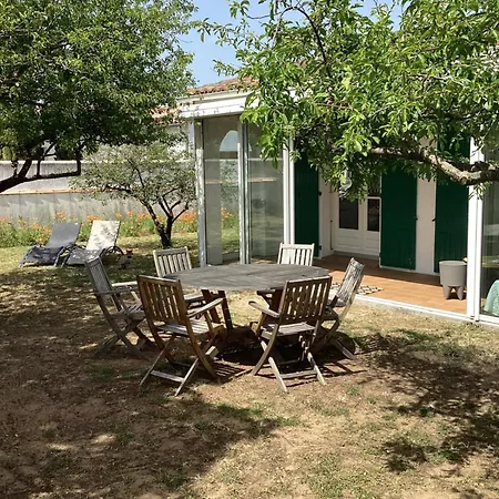 Maison Marie De Ré *